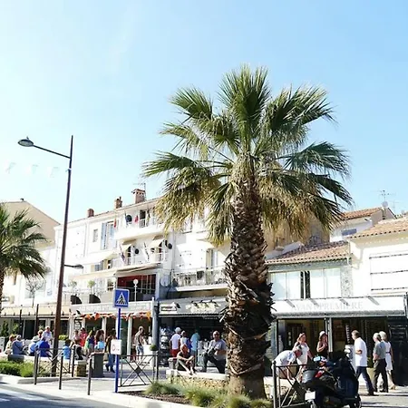Studio Cabine Renove Avec Climatisation, Loggia, Parking Securise, Proche Plage Et Commodites - Fr-1-226-546 Apartment Sainte-Maxime